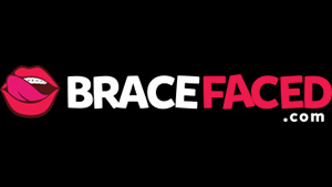 Порнозвезда: Brace Faced
