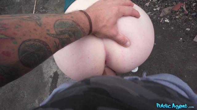 Губастенькая добыча пикапера - Скачать и смотреть порно видео