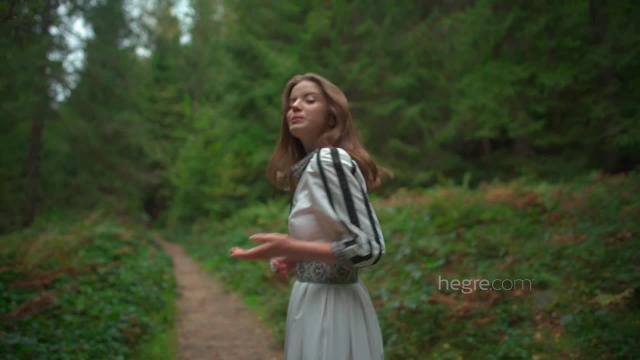 Карпатская фея соблазнения - Скачать и смотреть порно видео