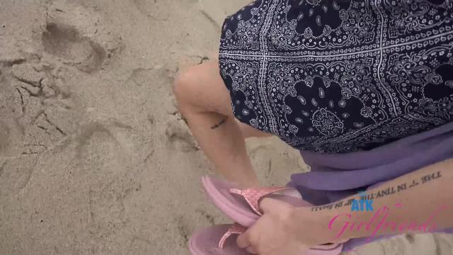 Реальная прогулочка к Тихому океану - Скачать и смотреть порно видео